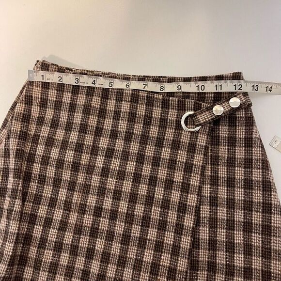 Harper Plaid Brown Mini Skirt Size XS - Picture 10 of 11